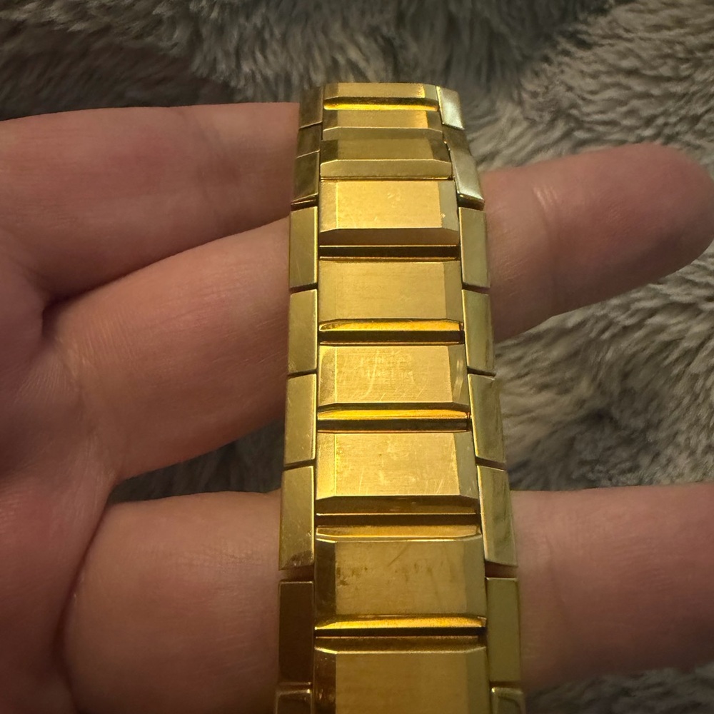 Movado
Men's Swiss Sapphire Gold-Tone PVD Stainless Steel Bracelet Watch 39mm - Picture 12 of 16